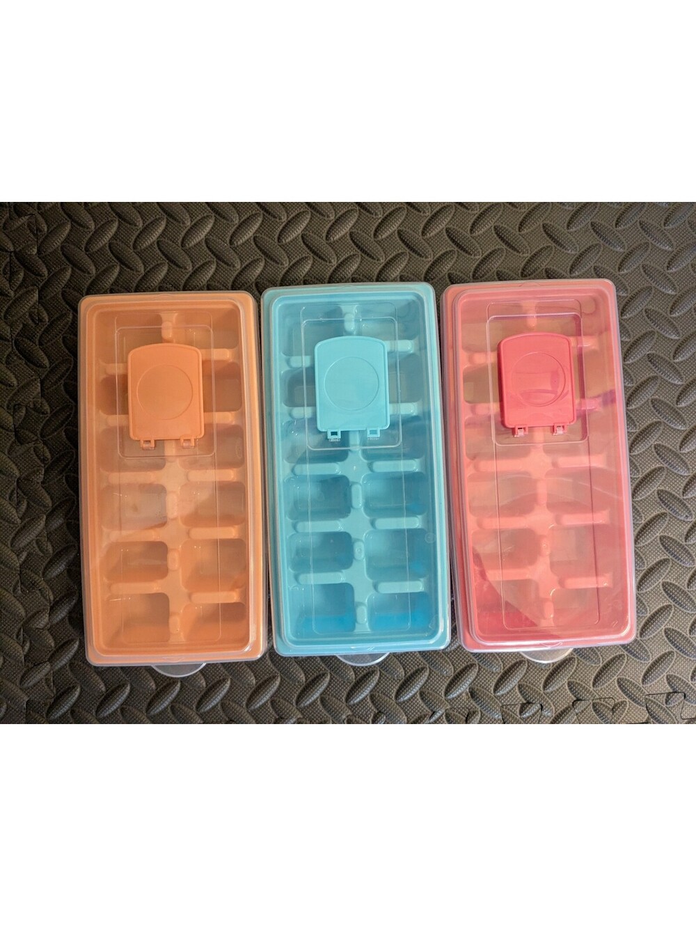 Set of 3 Plastic Ice Cube Trays w/ Lids